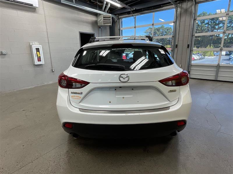 Used 2016 MAZDA MAZDA3 s Grand Touring w/ Technology Package FWD image 4