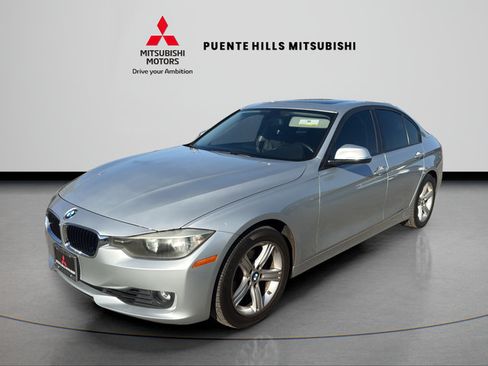 Used 2013 BMW 328i Sedan RWD image 1