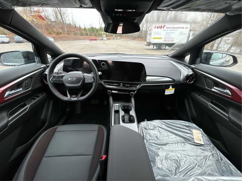 New 2026 Chevrolet Equinox EV RS image 26