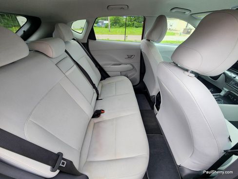 Used 2024 Hyundai Kona SEL AWD/4WD image 44