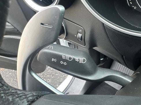 Used 2023 Alfa Romeo Stelvio Veloce AWD/4WD image 37