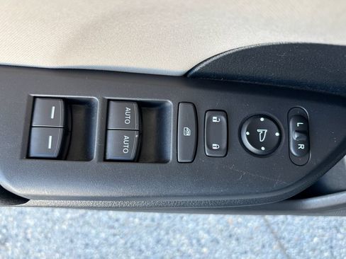 Used 2018 Honda Civic EX image 23