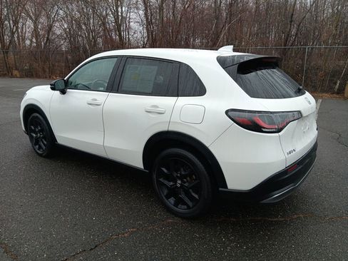 Used 2024 Honda HR-V Sport image 5