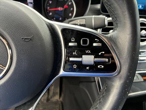 Used 2020 Mercedes-Benz GLC 300 4MATIC image 16