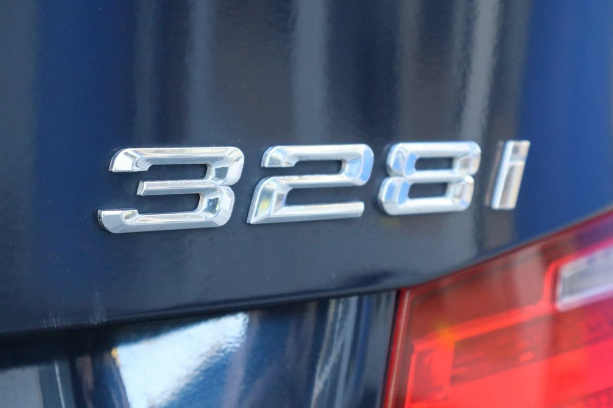 Used 2015 BMW 328i xDrive Sedan AWD/4WD image 29