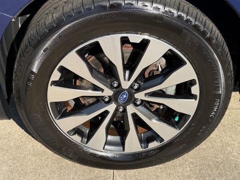 Used 2016 Subaru Outback 3.6R Limited AWD/4WD image 7