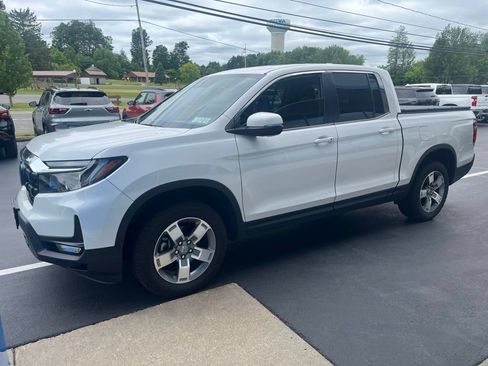 Used 2025 Honda Ridgeline RTL image 1