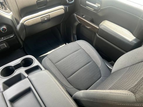 Used 2020 Chevrolet Silverado 1500 LT RWD image 11
