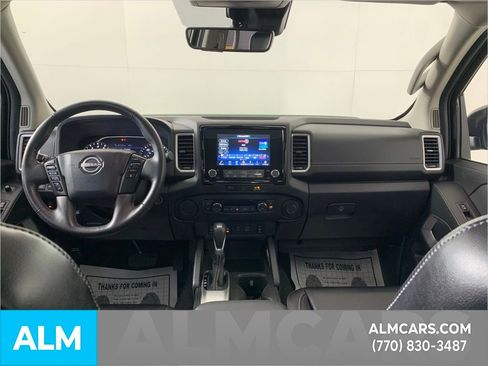 Used 2024 Nissan Frontier SL w/ Technology Package image 32