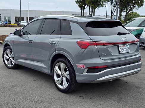 Used 2023 Audi Q4 e-tron Prestige w/ 20" Wheel Package AWD/4WD image 3