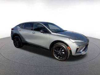 Used 2025 Buick Envista Sport Touring video 2