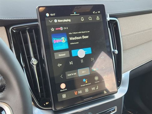 New 2026 Volvo XC90 B6 Plus w/ Protection Package Premier image 12