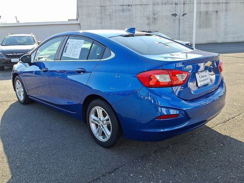 Used 2017 Chevrolet Cruze LT image 7
