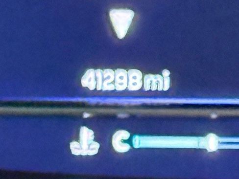 Certified 2024 Chevrolet Suburban High Country image 34