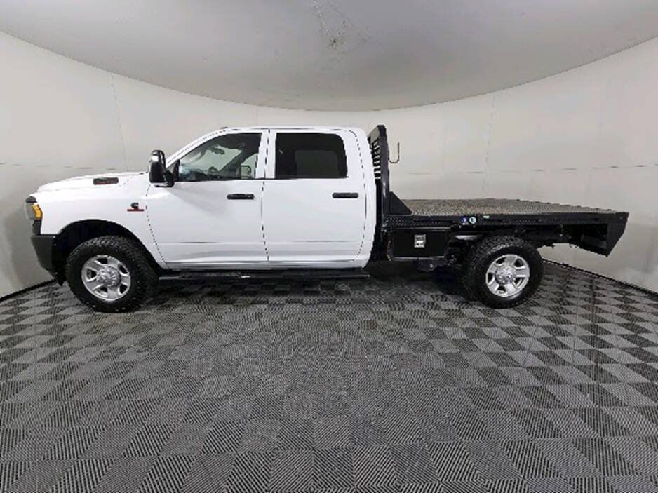 Used 2024 RAM 2500 Tradesman w/ Snow Chief Group AWD/4WD image 6