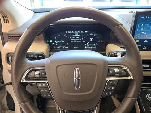 Used 2023 Lincoln Nautilus Reserve AWD/4WD image 26