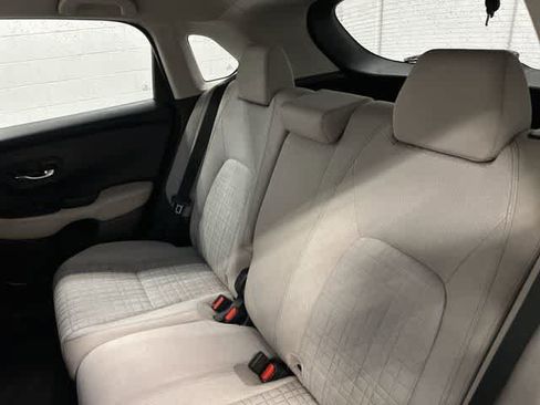 Certified 2023 Honda HR-V LX image 14