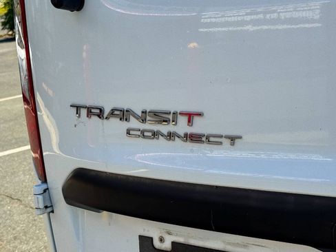 Used 2019 Ford Transit Connect XLT FWD image 17