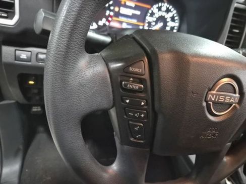Used 2022 Nissan Frontier SV w/ Technology Package AWD/4WD image 19