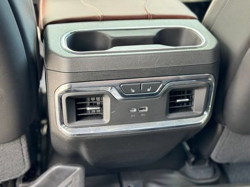 Used 2025 GMC Sierra 2500 Denali Ultimate AWD/4WD image 24