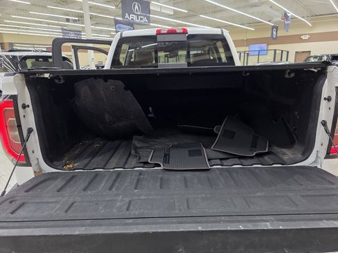 Used 2017 GMC Sierra 1500 Denali AWD/4WD image 12