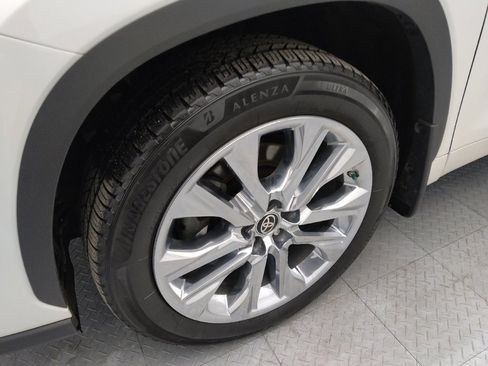 Used 2020 Toyota Highlander Limited image 31