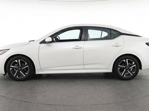 Used 2025 Nissan Sentra SV FWD image 5