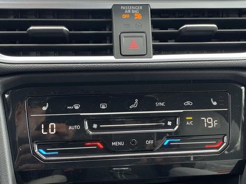 New 2026 Volkswagen Taos SE FWD image 26