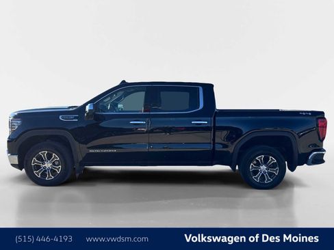 Used 2025 GMC Sierra 1500 SLT image 3