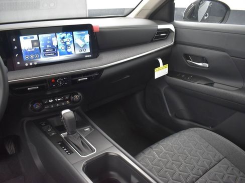 New 2026 Nissan Kicks SV w/ Cold Weather Package image 32