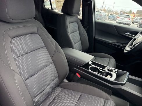 New 2026 Chevrolet Equinox LT image 36