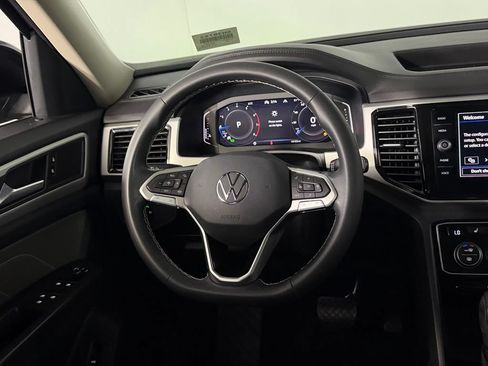 Used 2023 Volkswagen Atlas SE w/ Panoramic Sunroof Package AWD/4WD image 32
