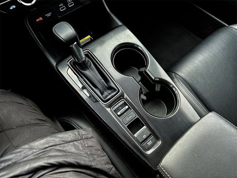 Used 2024 Honda Civic Touring image 20