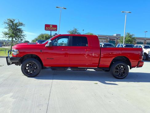 Used 2024 RAM 2500 Laramie w/ Night Edition AWD/4WD image 8