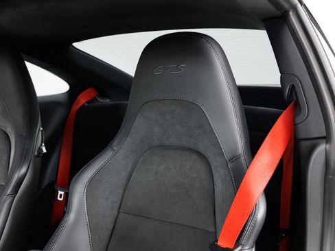 Used 2017 Porsche 911 Carrera GTS RWD image 16