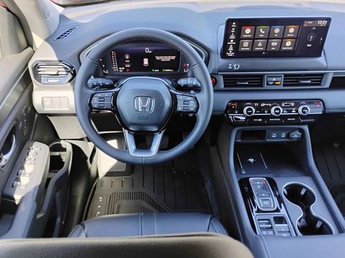 New 2026 Honda Pilot Touring image 15