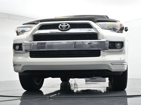 Used 2017 Toyota 4Runner Limited AWD/4WD image 33