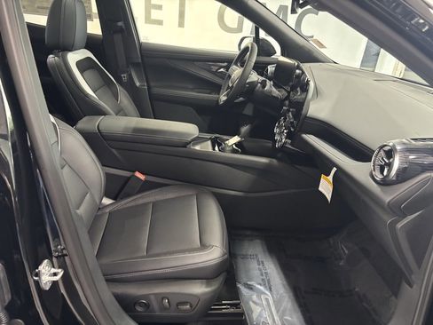 New 2025 Chevrolet Blazer EV LT image 27