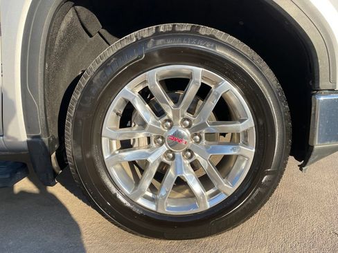 Used 2020 GMC Sierra 1500 SLT RWD image 29