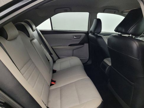 Used 2017 Toyota Camry SE w/ Protection Package (Q2) FWD image 19