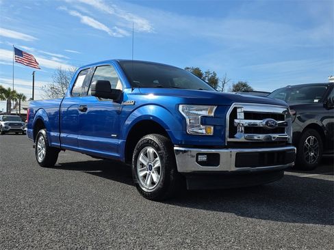Used 2017 Ford F150 XLT image 2