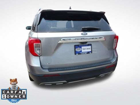 Used 2023 Ford Explorer XLT w/ Equipment Group 202A RWD image 10