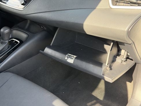 Used 2023 Toyota Corolla LE image 14