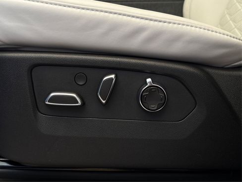 New 2026 Cadillac Escalade ESV Platinum Sport w/ LPO, ONYX Package image 33