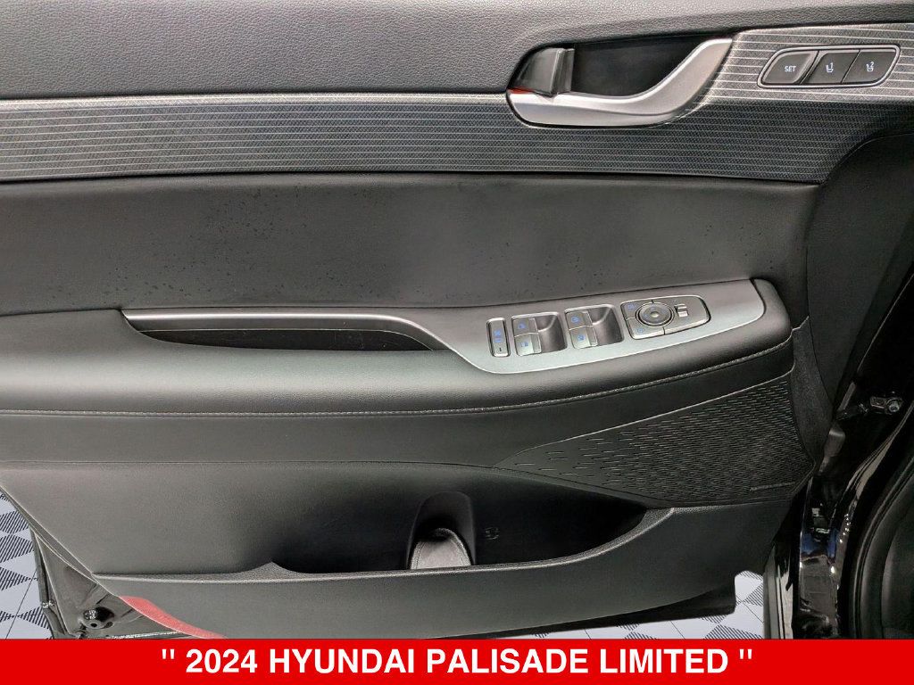 Used 2024 Hyundai Palisade Limited AWD/4WD image 14