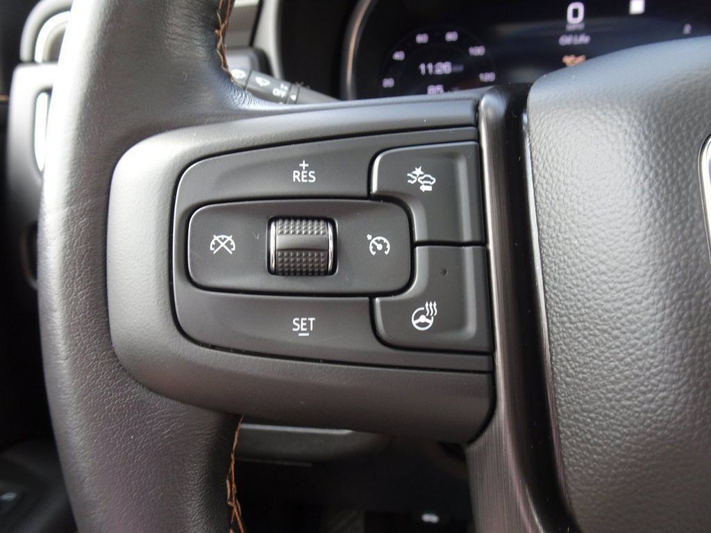 Used 2023 GMC Yukon AT4 w/ AT4 Premium Package AWD/4WD image 22