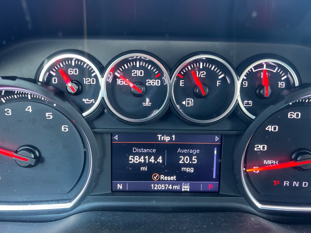 Used 2021 Chevrolet Silverado 1500 RST w/ LPO, Dark Essentials Package AWD/4WD image 9