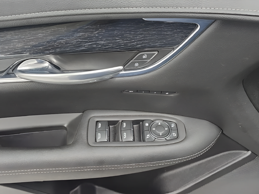 Used 2020 Cadillac XT5 Premium Luxury AWD/4WD image 12