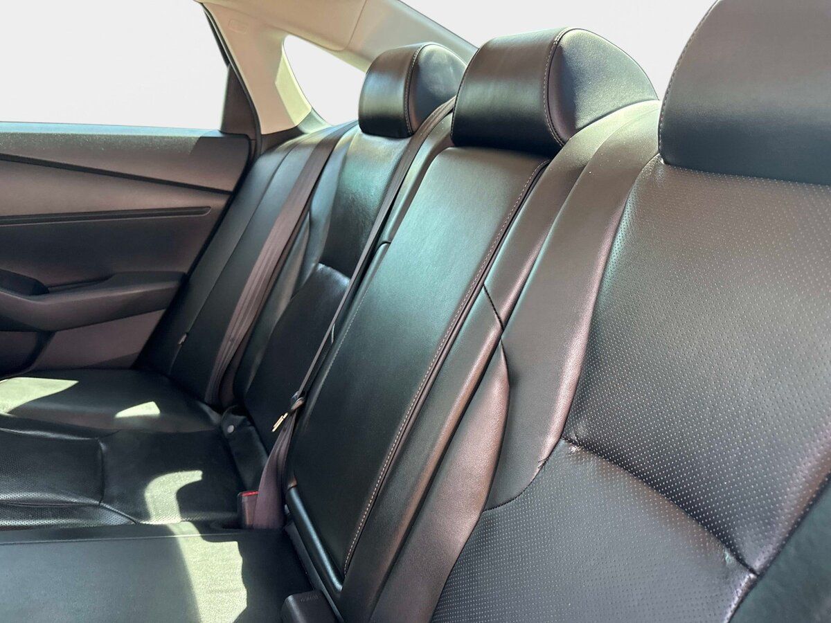 Used 2024 Honda Accord EX-L image 10