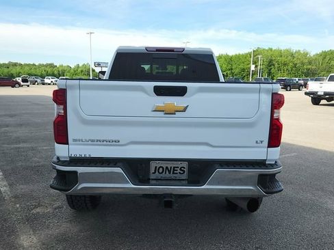 Used 2024 Chevrolet Silverado 2500 LT w/ Convenience Package AWD/4WD image 6